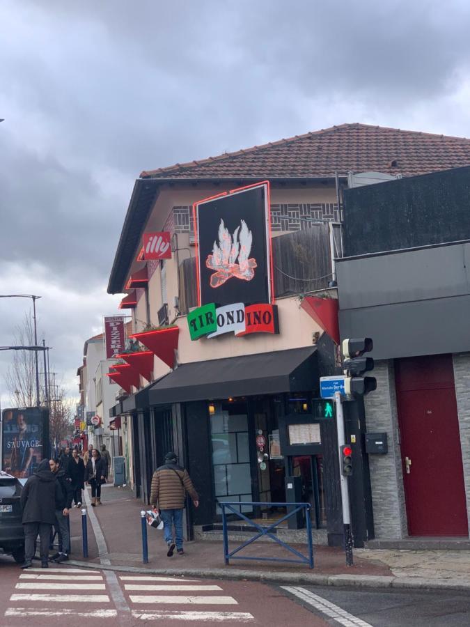 Little Champs-Elysees Drancy Exterior foto