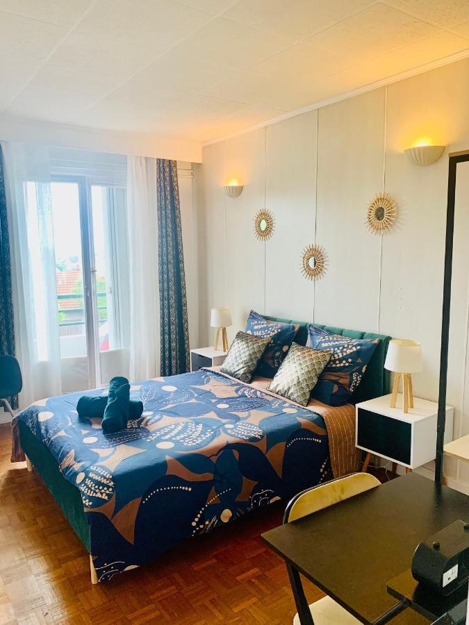 Little Champs-Elysees Drancy Exterior foto